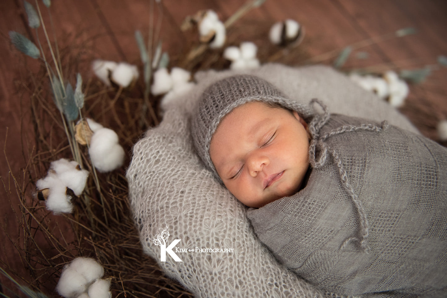 newborn-photography-near-St-Vincent-hospital-Portland-10